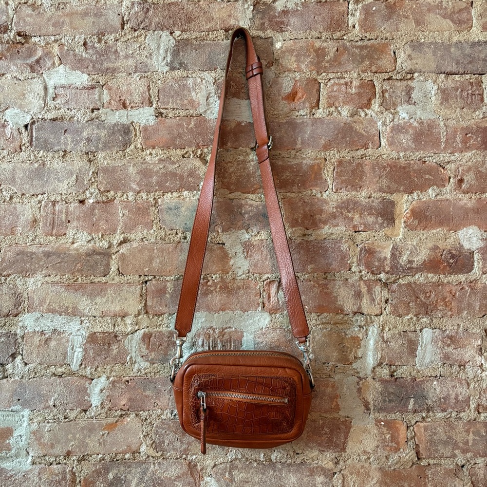 CALAJADE Brown Leather Camera Bag